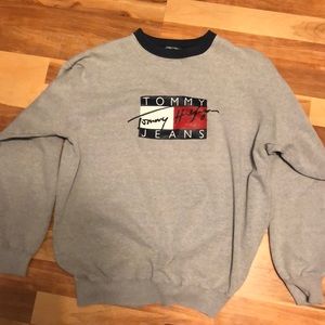 Tommy jeans sweatshirt.